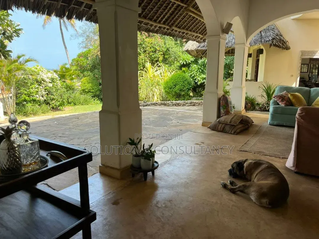 Furnished 5bdrm House in Kunduchi for sale