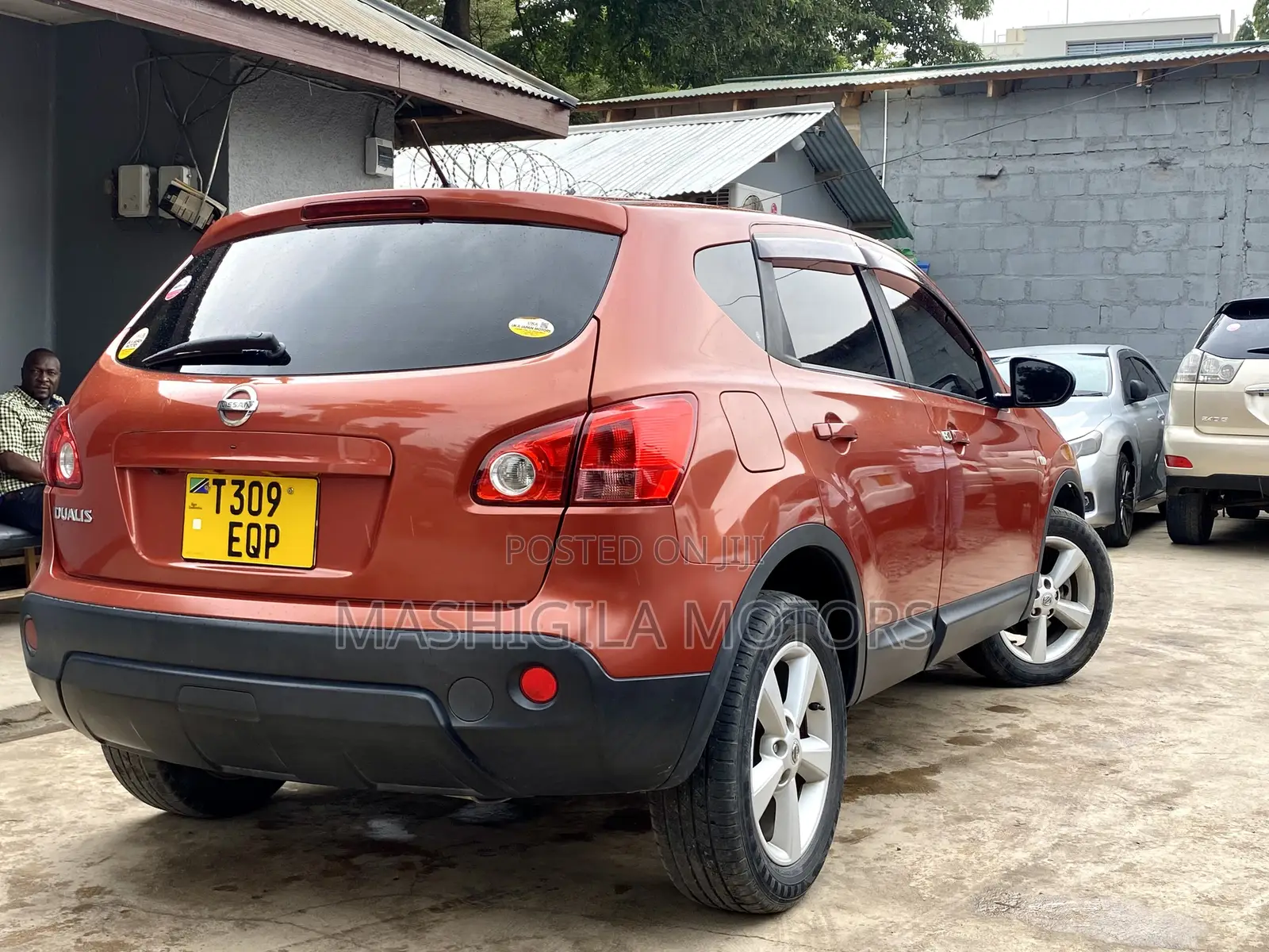 Nissan Dualis 2009 Maroon