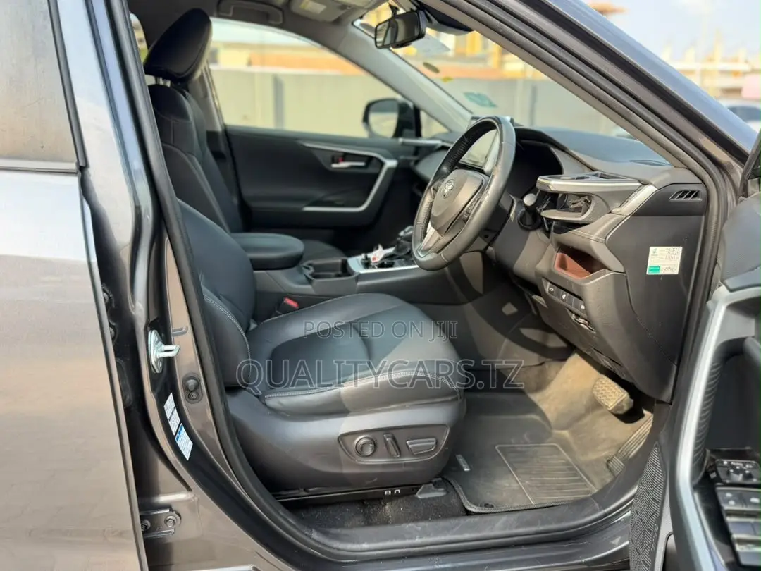 Toyota RAV4 2020 Gray