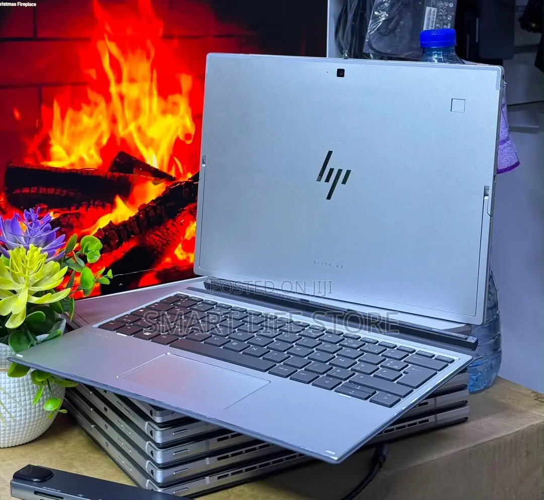 New Laptop HP Elite X2 G8 8GB Intel Core i5 SSD 256GB