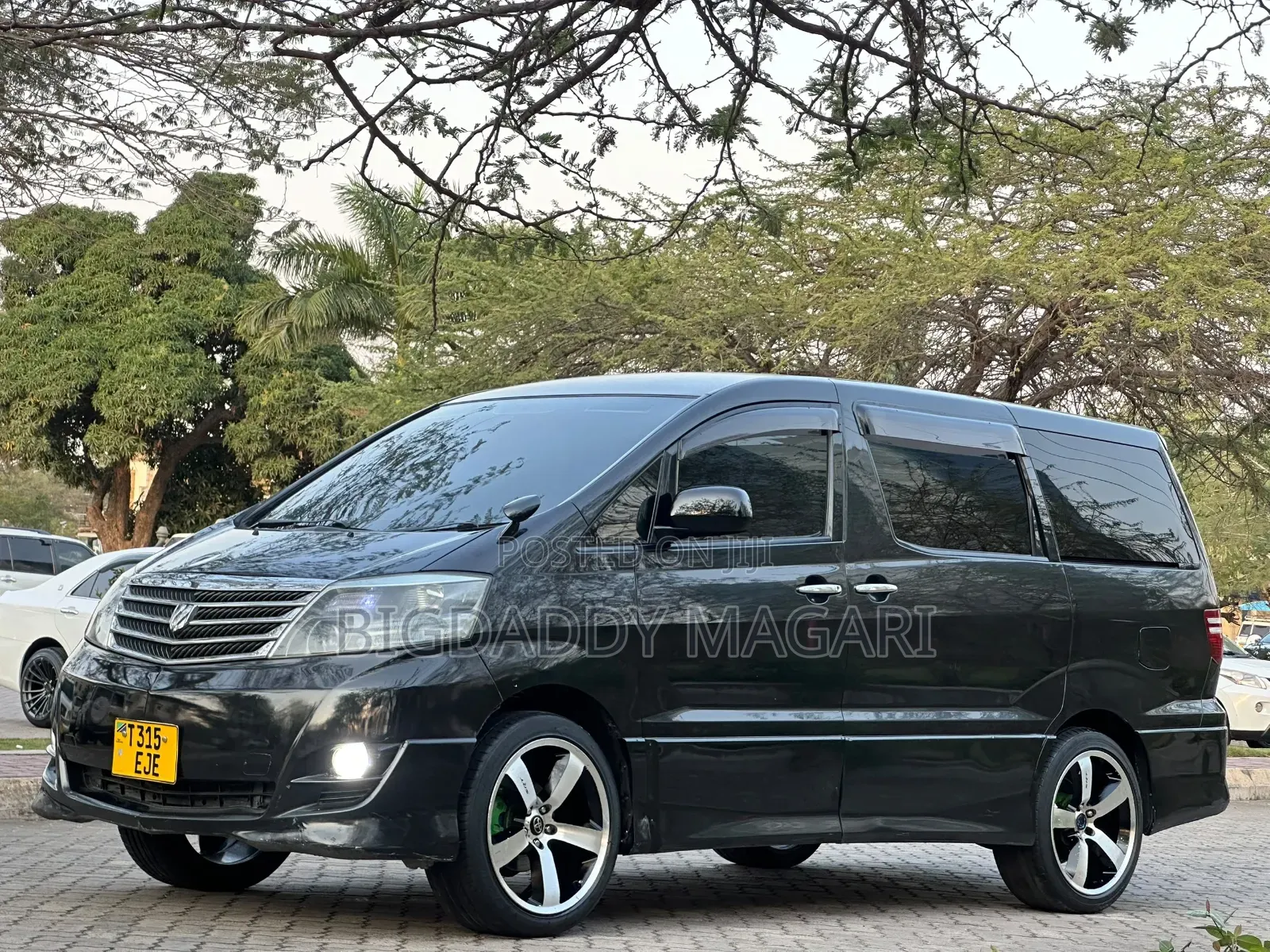 Toyota Alphard 2005 Black