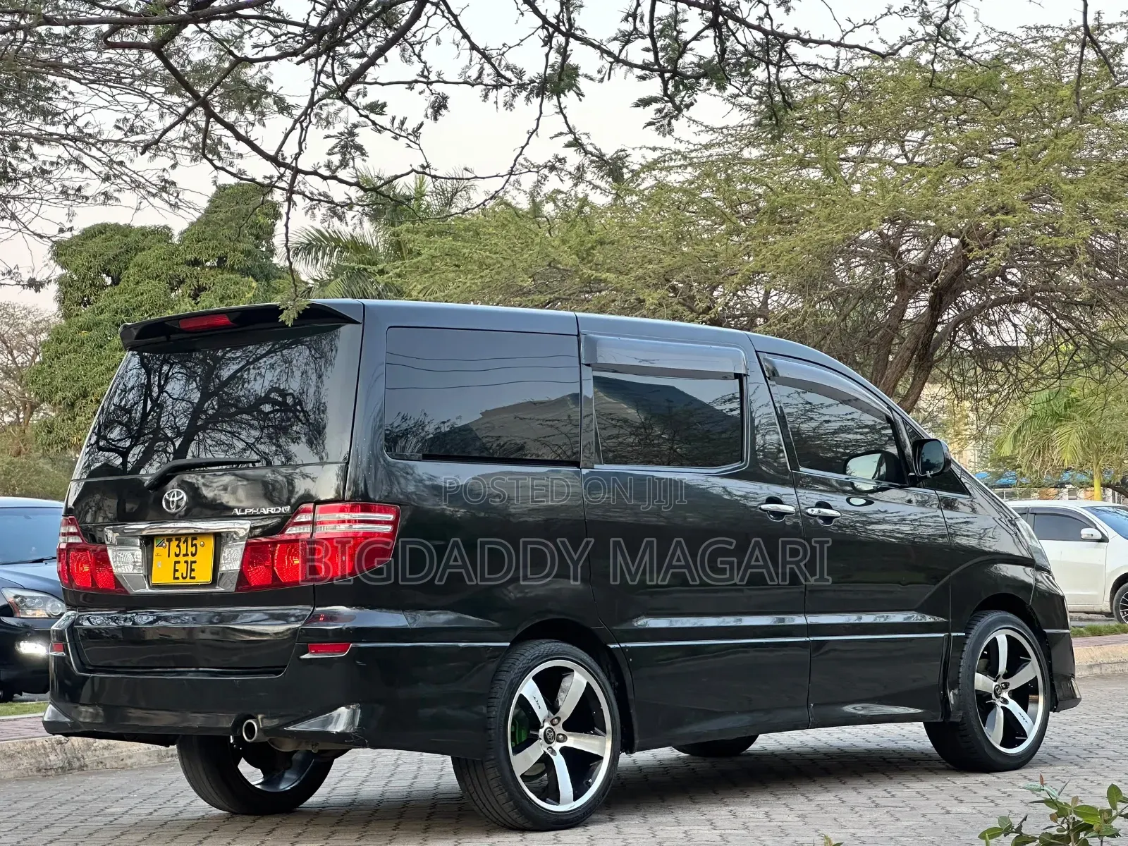 Toyota Alphard 2005 Black
