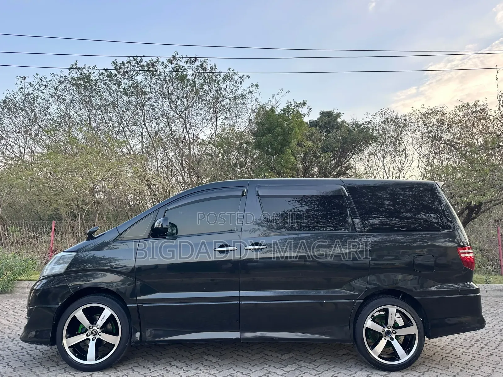 Toyota Alphard 2005 Black