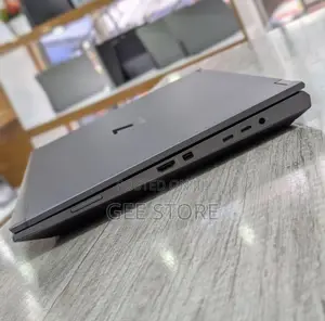 Laptop HP ZBook Fury 15 G8 32GB Intel Core i7 SSD 512GB