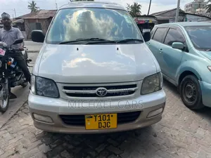 Toyota Noah 2003 White