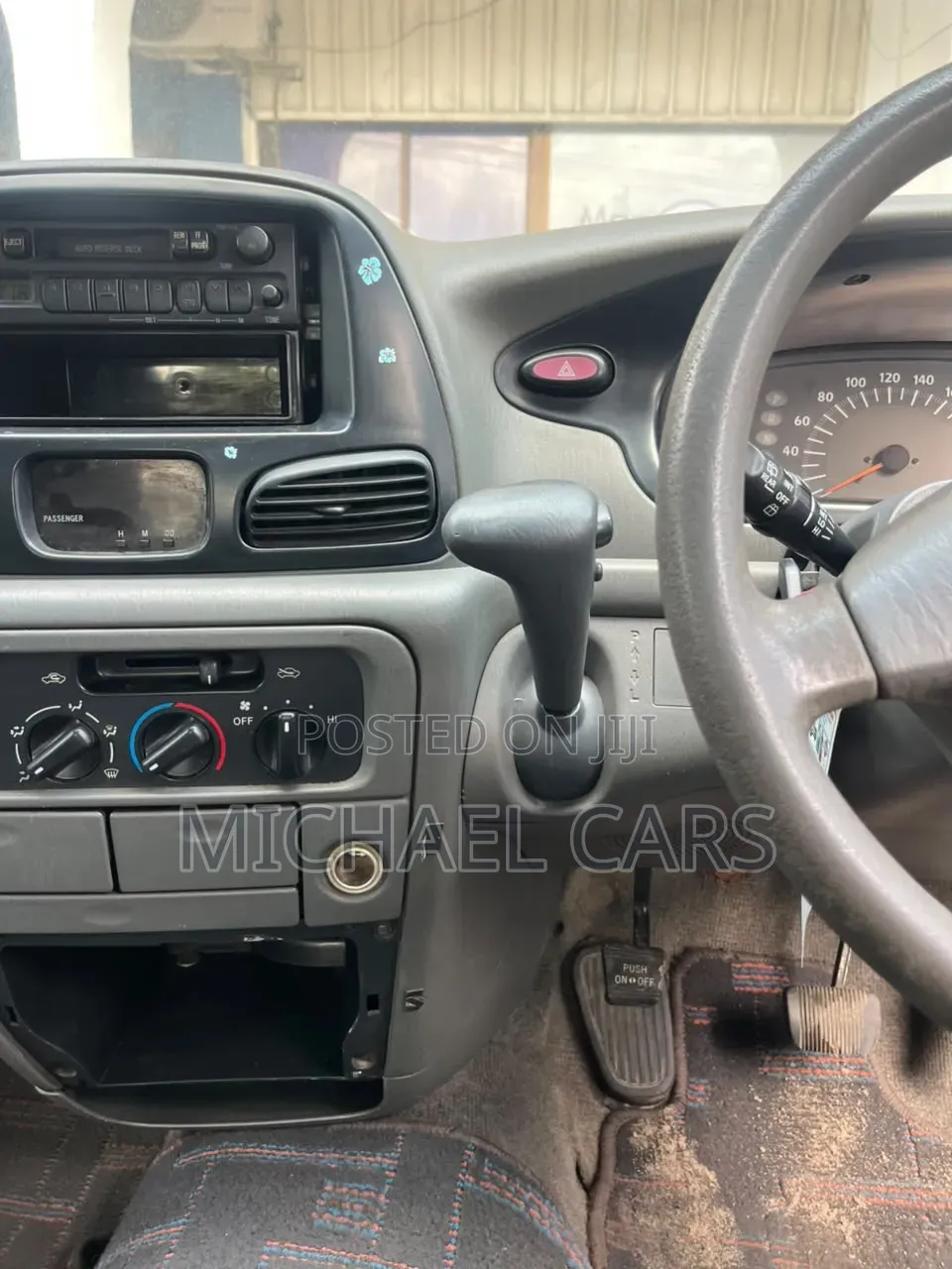 Toyota Noah 2003 White