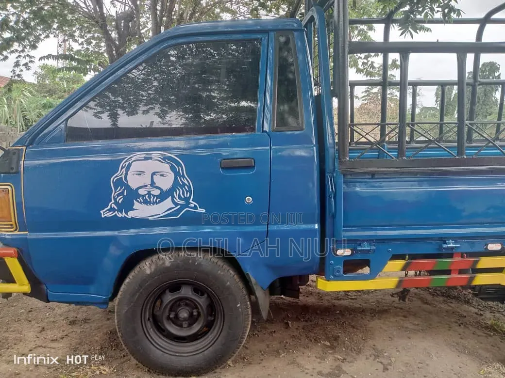 Toyota TownAce 1998 Blue