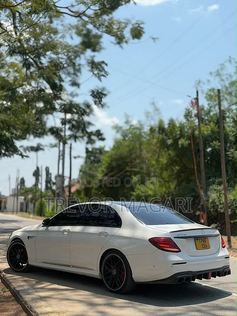 Mercedes-Benz E200 2017 White