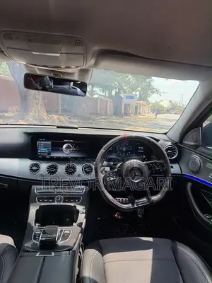 Mercedes-Benz E200 2017 White