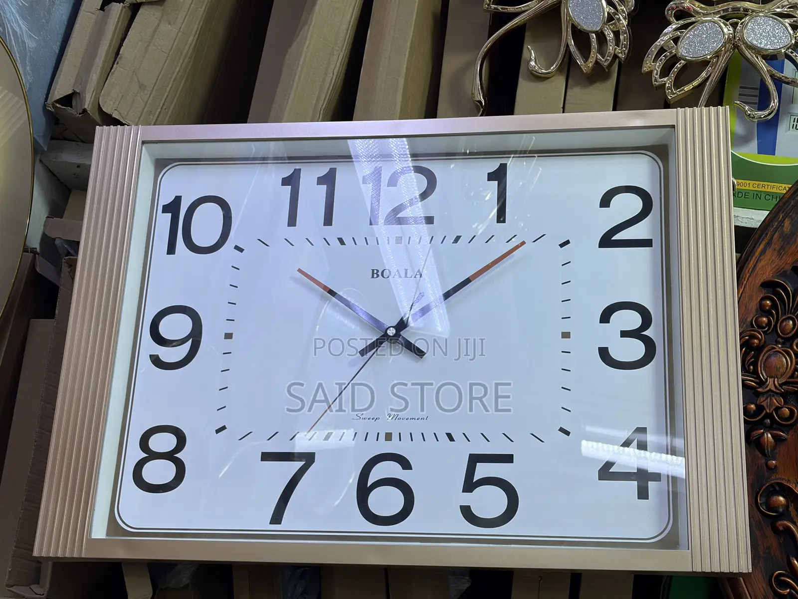 Silent Quartz Square Analogy Wall Clock