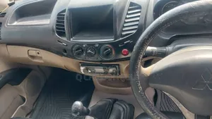 Mitsubishi L200 2000 White