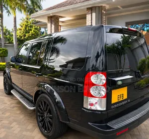 Land Rover Discovery 2010 Black