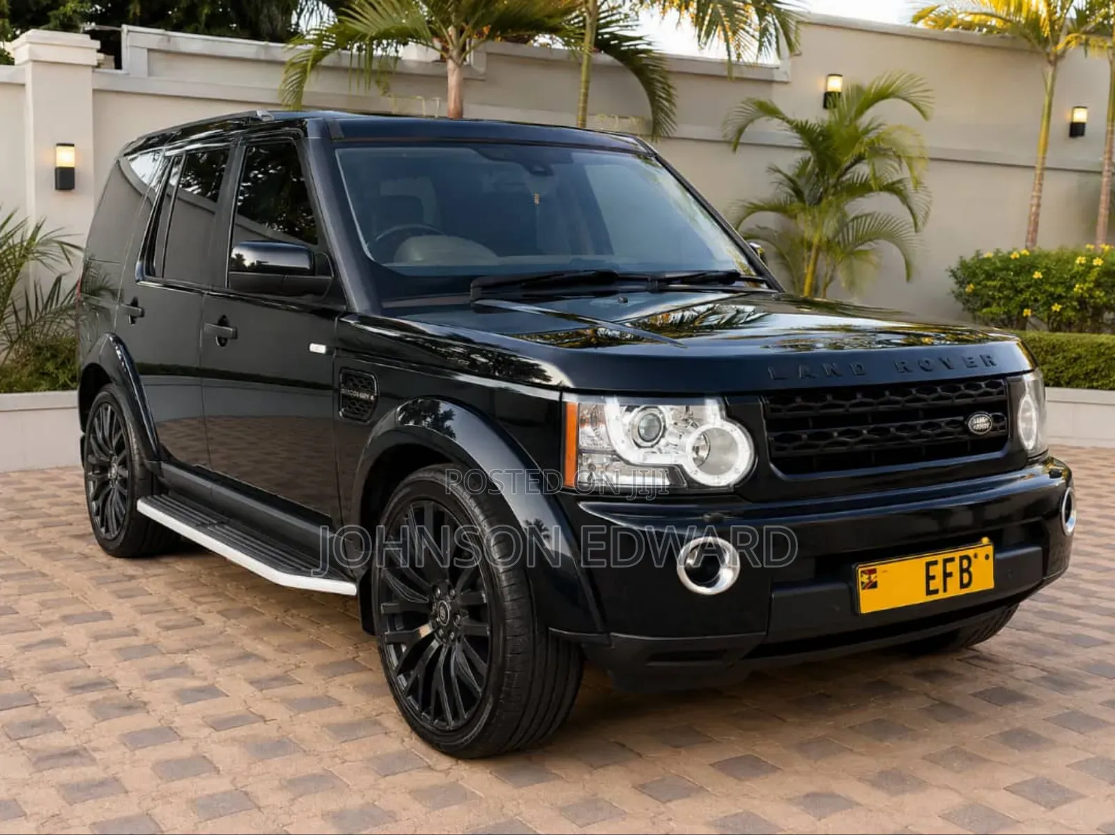 Land Rover Discovery 2010 Black