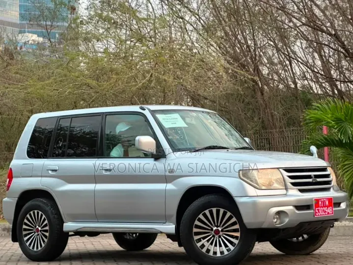 Mitsubishi Pajero 2008