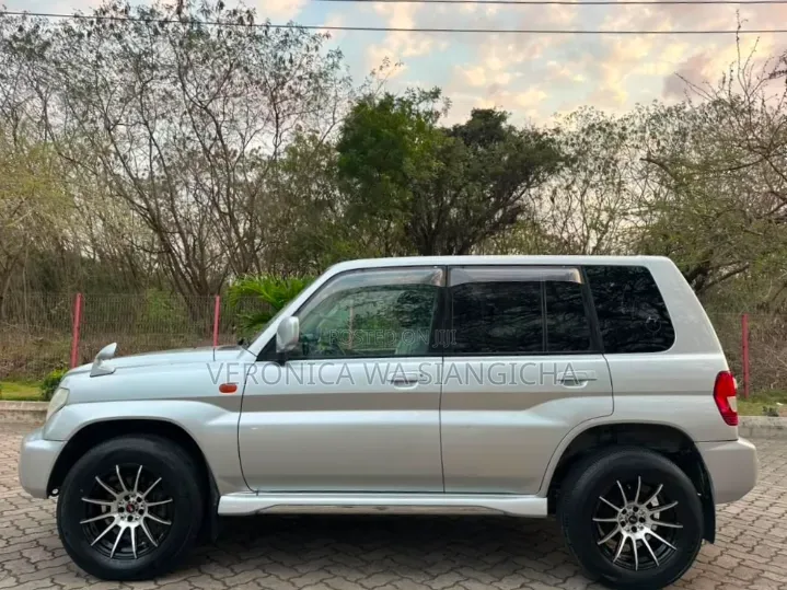 Mitsubishi Pajero 2008