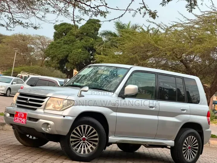 Mitsubishi Pajero 2008