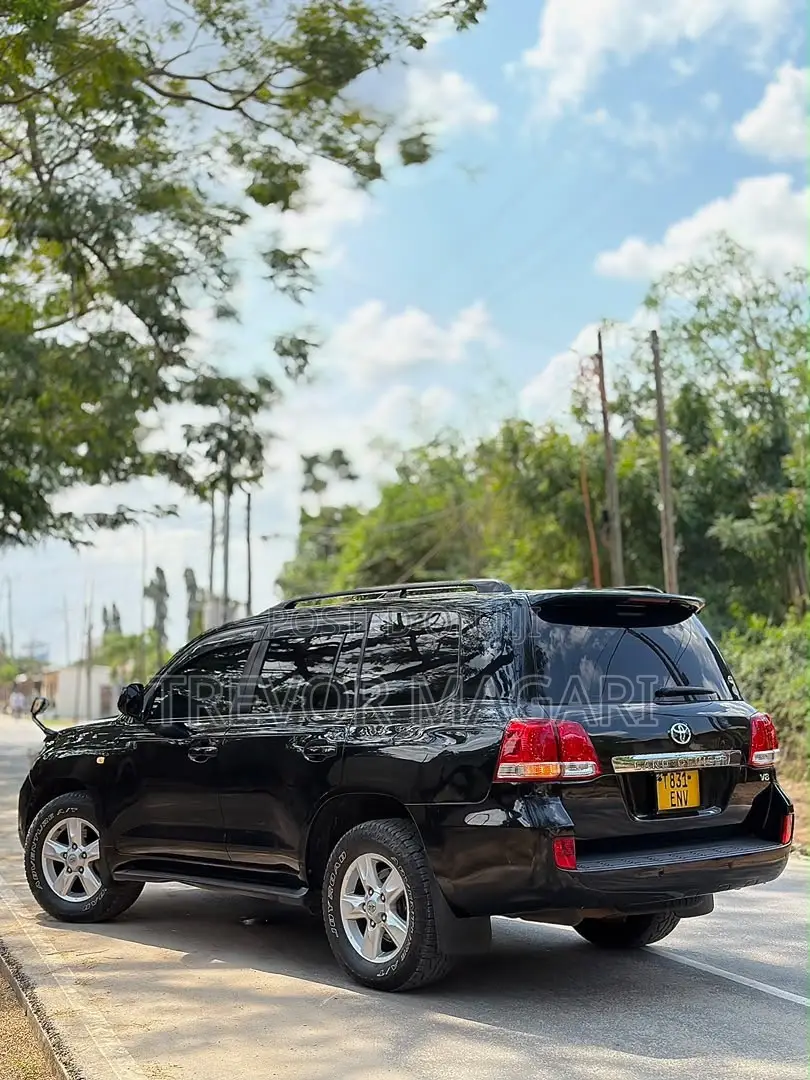 Toyota Land Cruiser 2009 Black