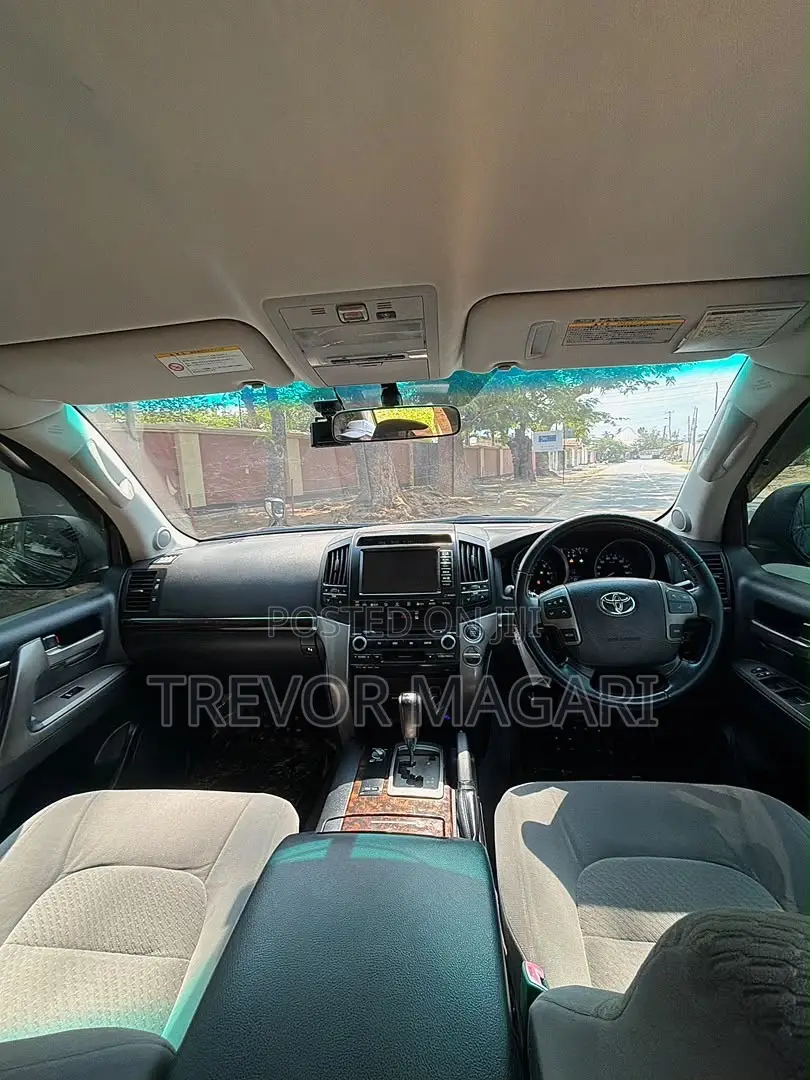 Toyota Land Cruiser 2009 Black