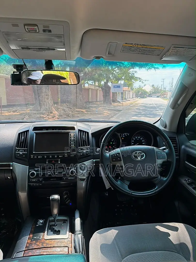 Toyota Land Cruiser 2009 Black