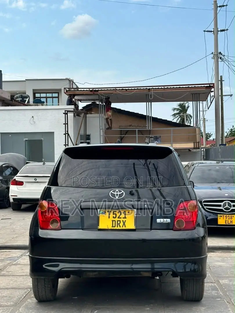 Toyota IST 2004 Black