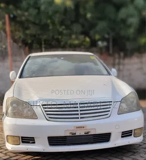 Toyota Crown Royale 2005 White
