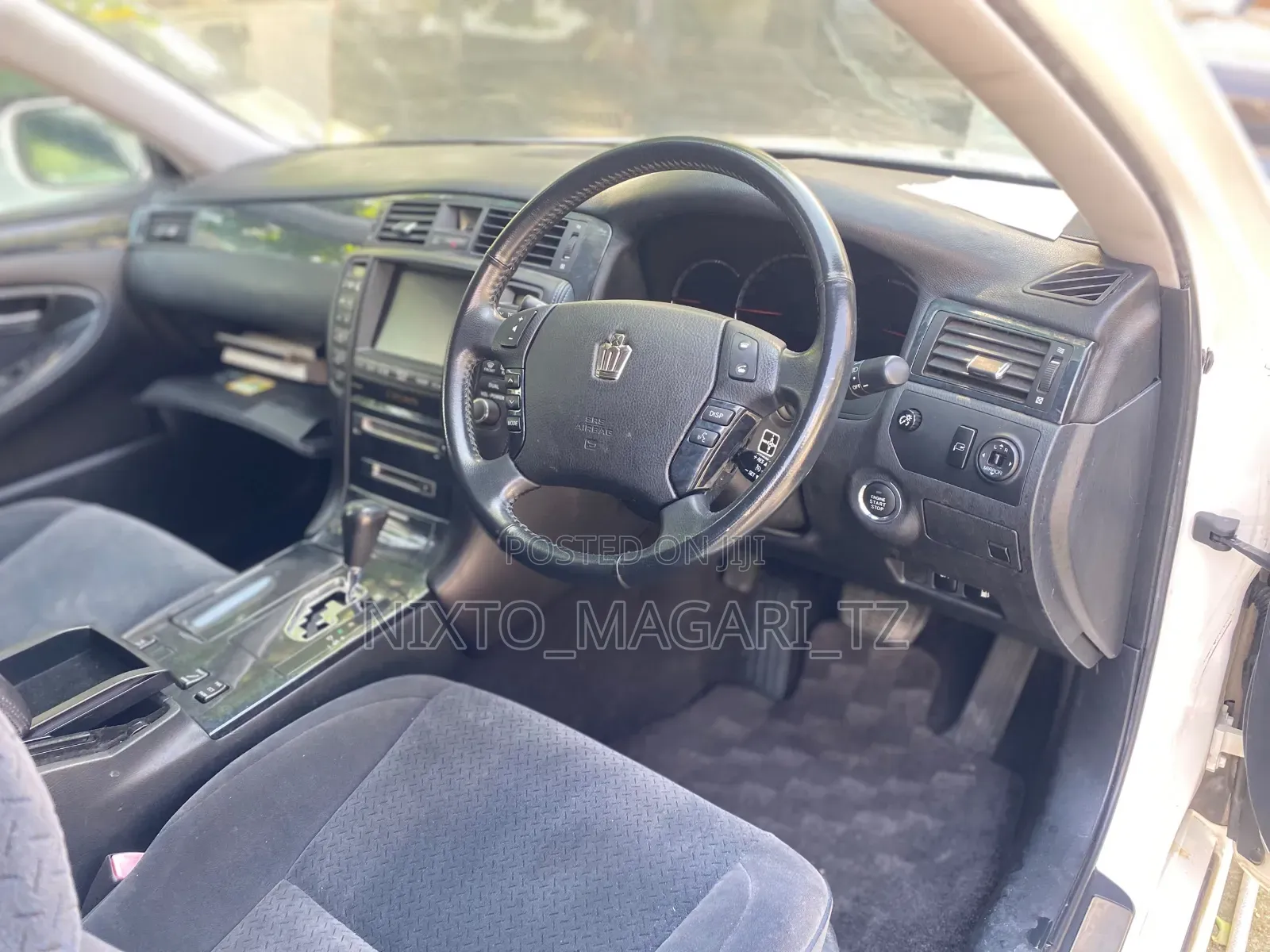 Toyota Crown Royale 2005 White