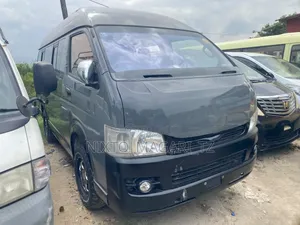 Toyota Quantum 2010 Black