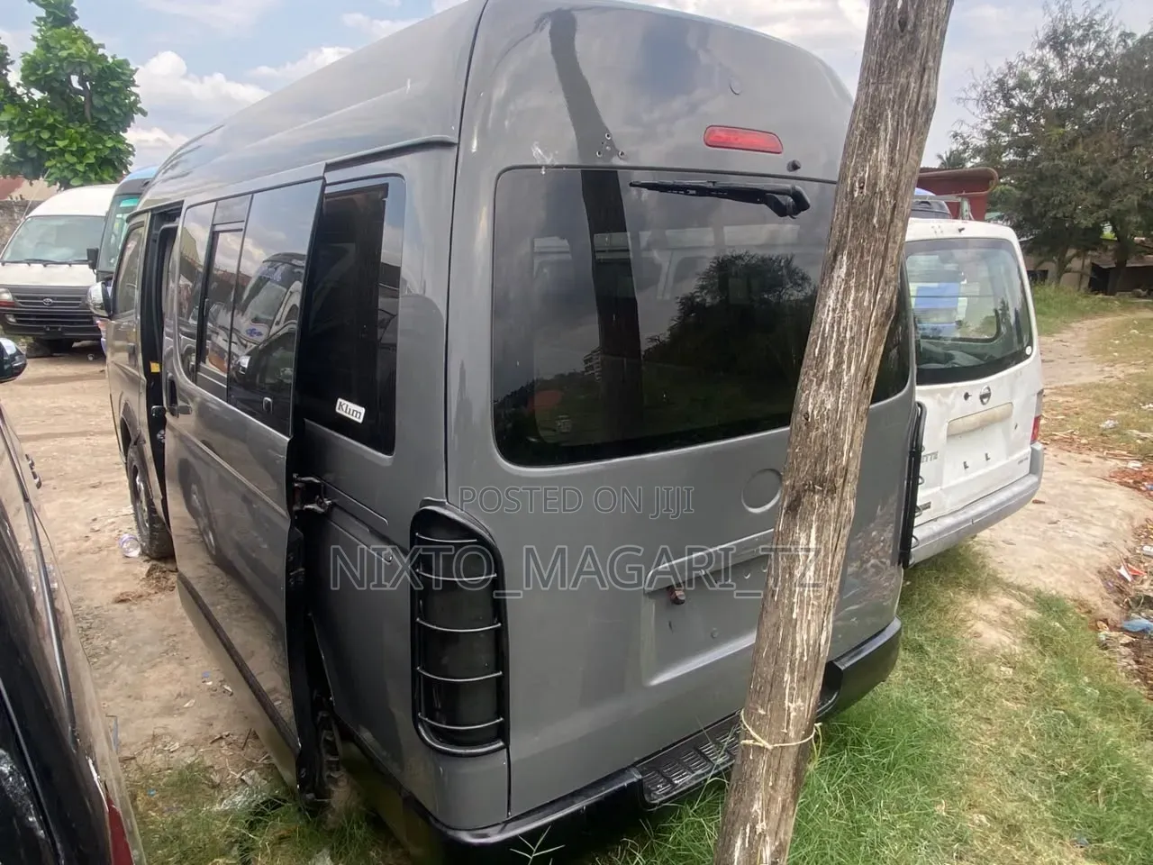 Toyota Quantum 2010 Black