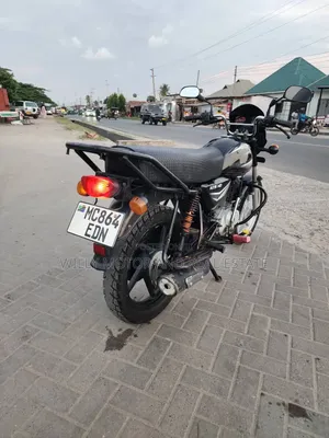 TVS HLX 125 2026 Black