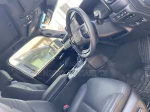Toyota Land Cruiser Prado 2025 White