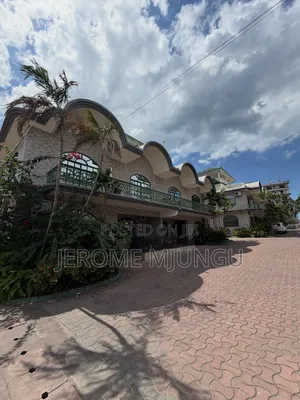 Furnished 3bdrm Villa in Masaki for rent
