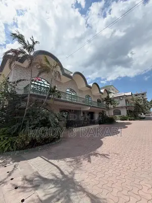Furnished 3bdrm Villa in Masaki for rent