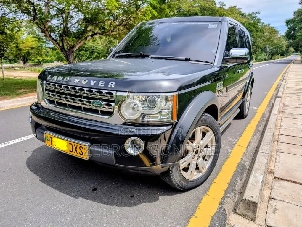 Land Rover Discovery 2010 Black