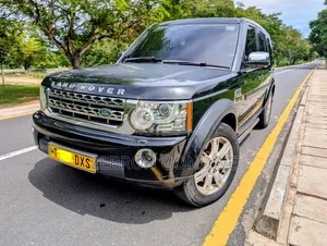 Land Rover Discovery 2010 Black