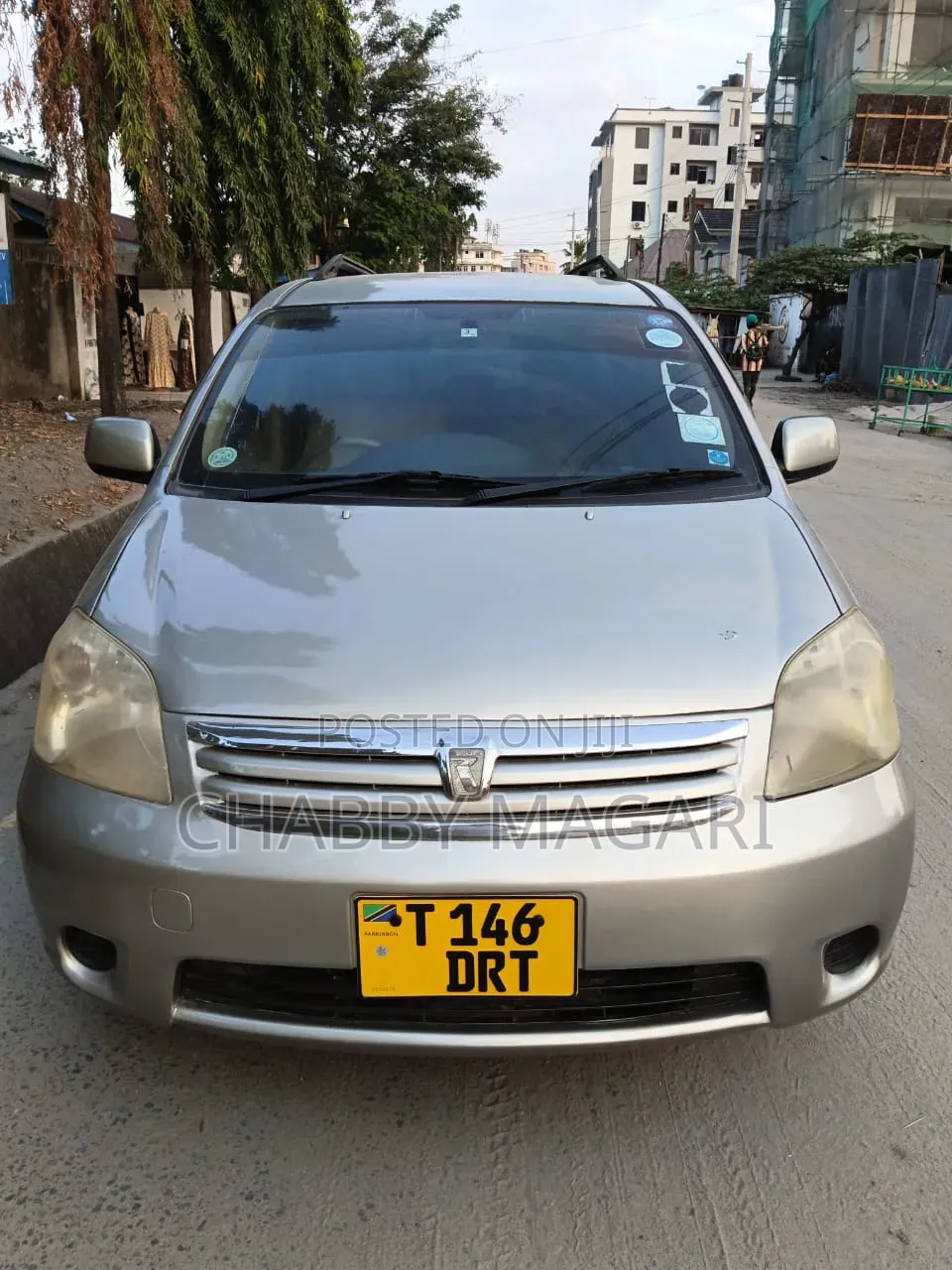 Toyota Raum 2003 Gold