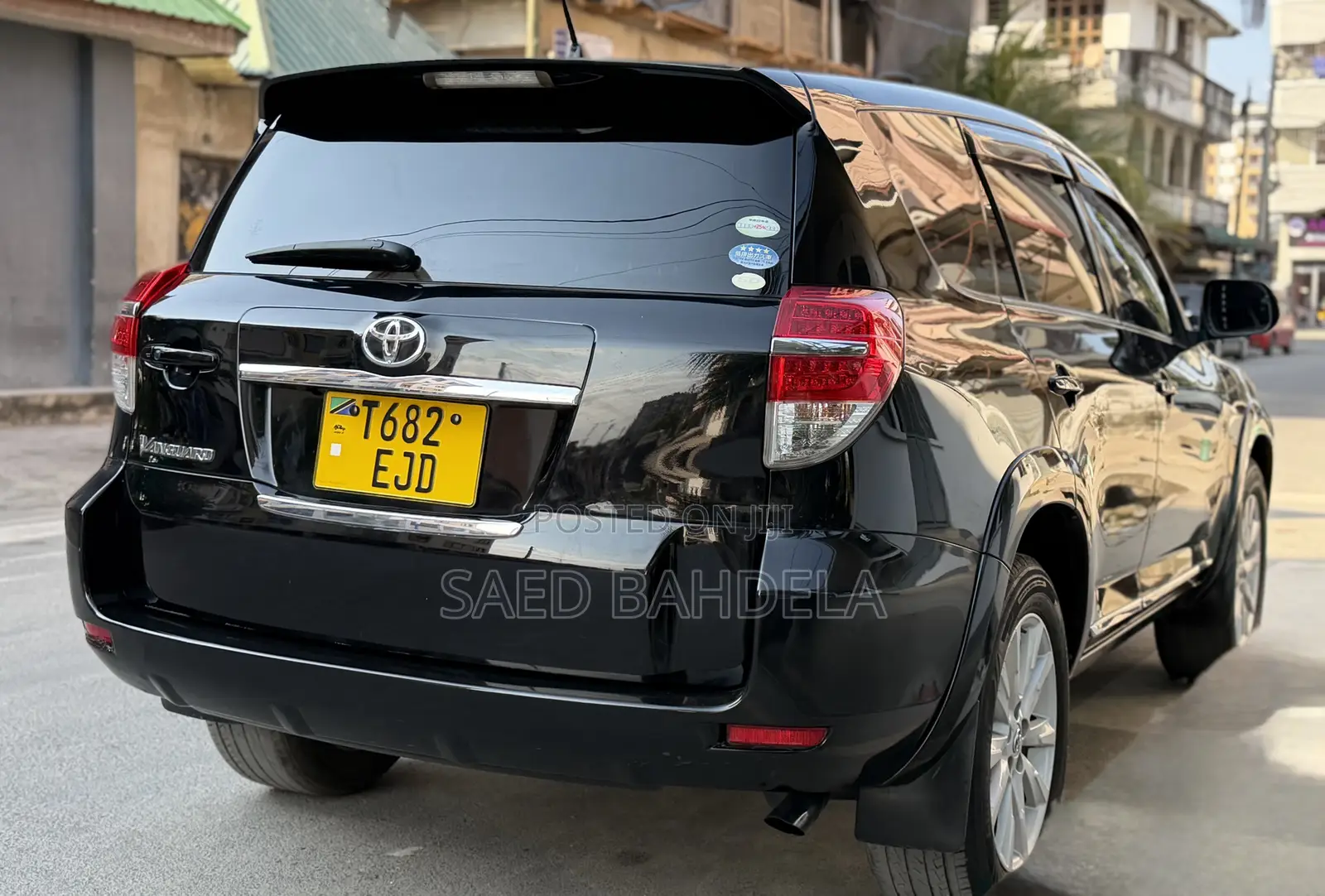 Toyota Vanguard 2010 Black
