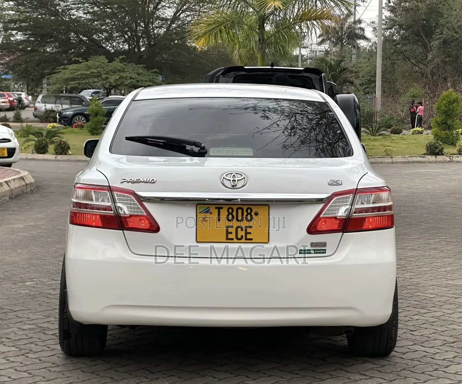 Toyota Premio 2012 White