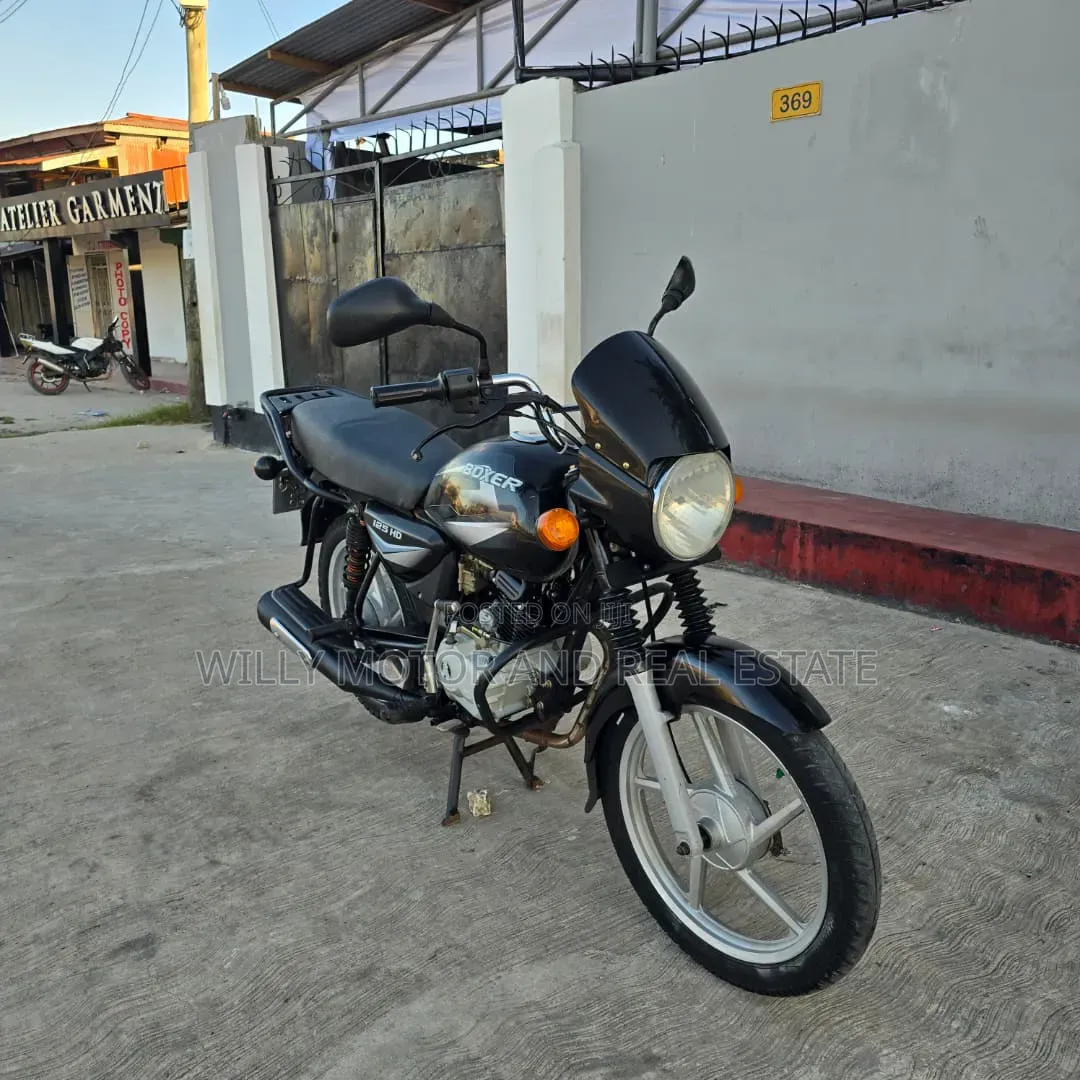 TVS HLX 125 2022 Black