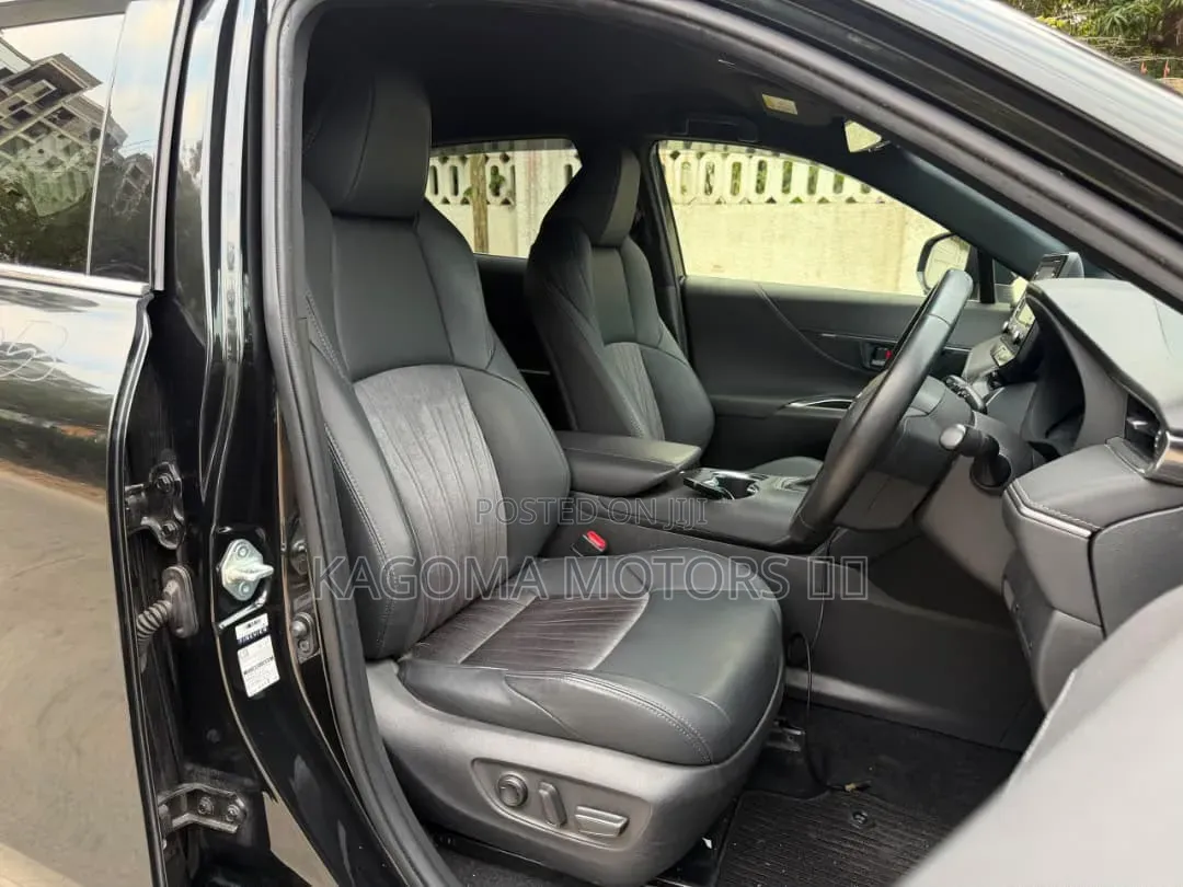 Toyota Harrier 2021 Black