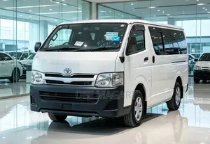 Toyota Quantum 2012 White
