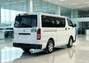 Toyota Quantum 2012 White