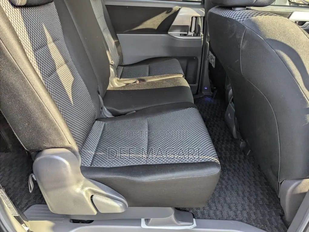 Toyota Noah 2007 Black