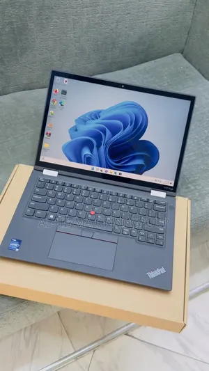 Laptop Lenovo ThinkPad x13 Yoga 32GB Intel Core i7 SSD 256GB