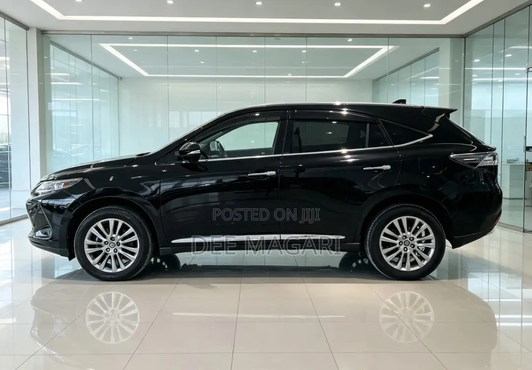 Toyota Harrier 2.0 2014 Black