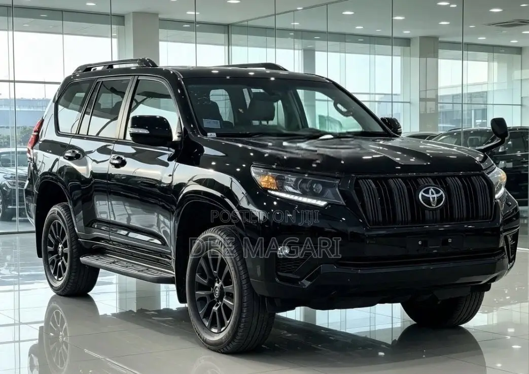 Toyota Land Cruiser Prado 2023 Black