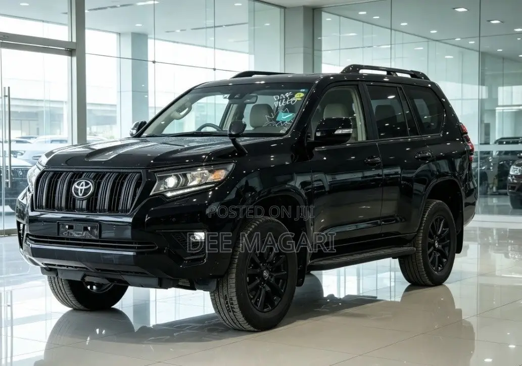 Toyota Land Cruiser Prado 2023 Black