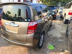 Toyota Ractis 1.5 FWD 2005 Ivory