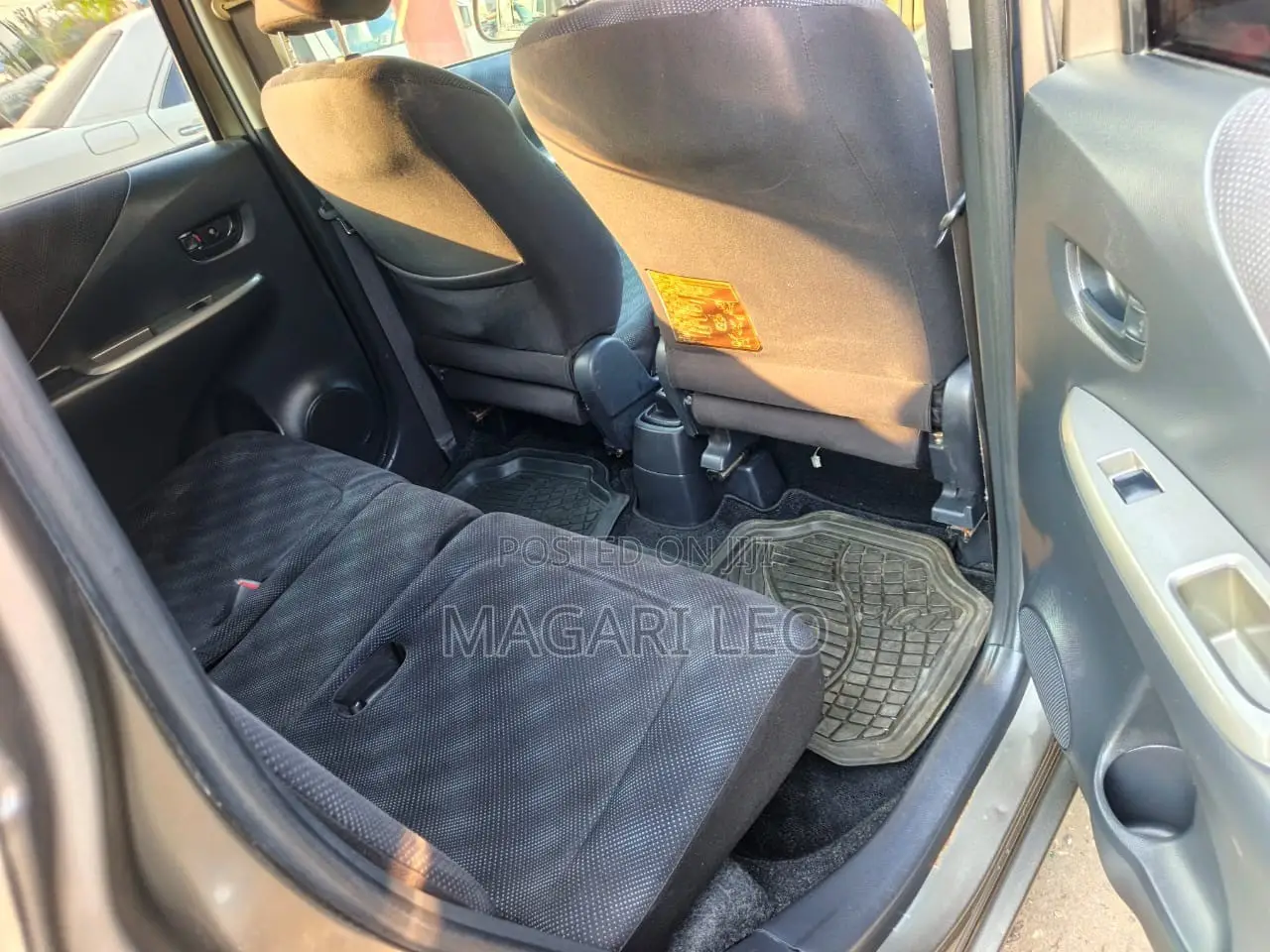 Toyota Ractis 1.5 FWD 2005 Ivory