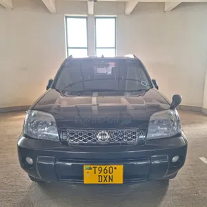 Nissan X-Trail 2004 Black