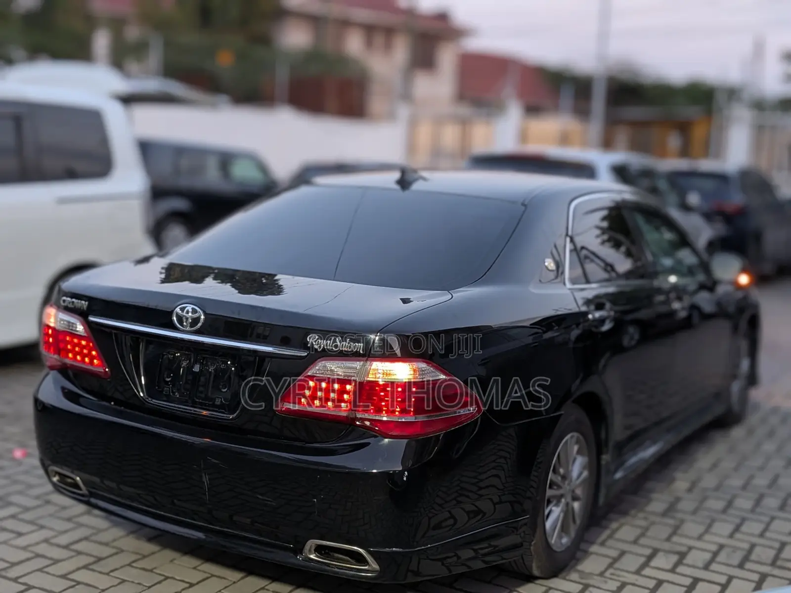 Toyota Crown 2010 Black